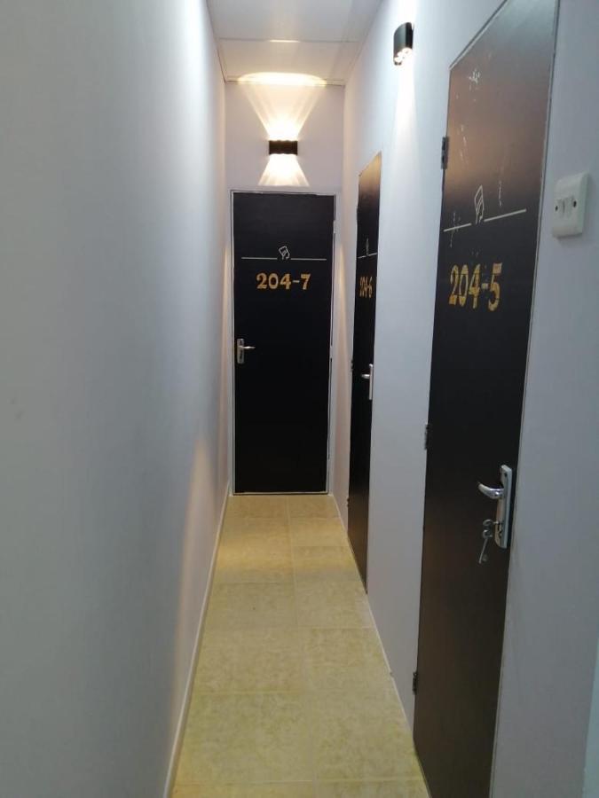 Pharos Inn Sheikh Zaied Hostel Dubai Exterior foto